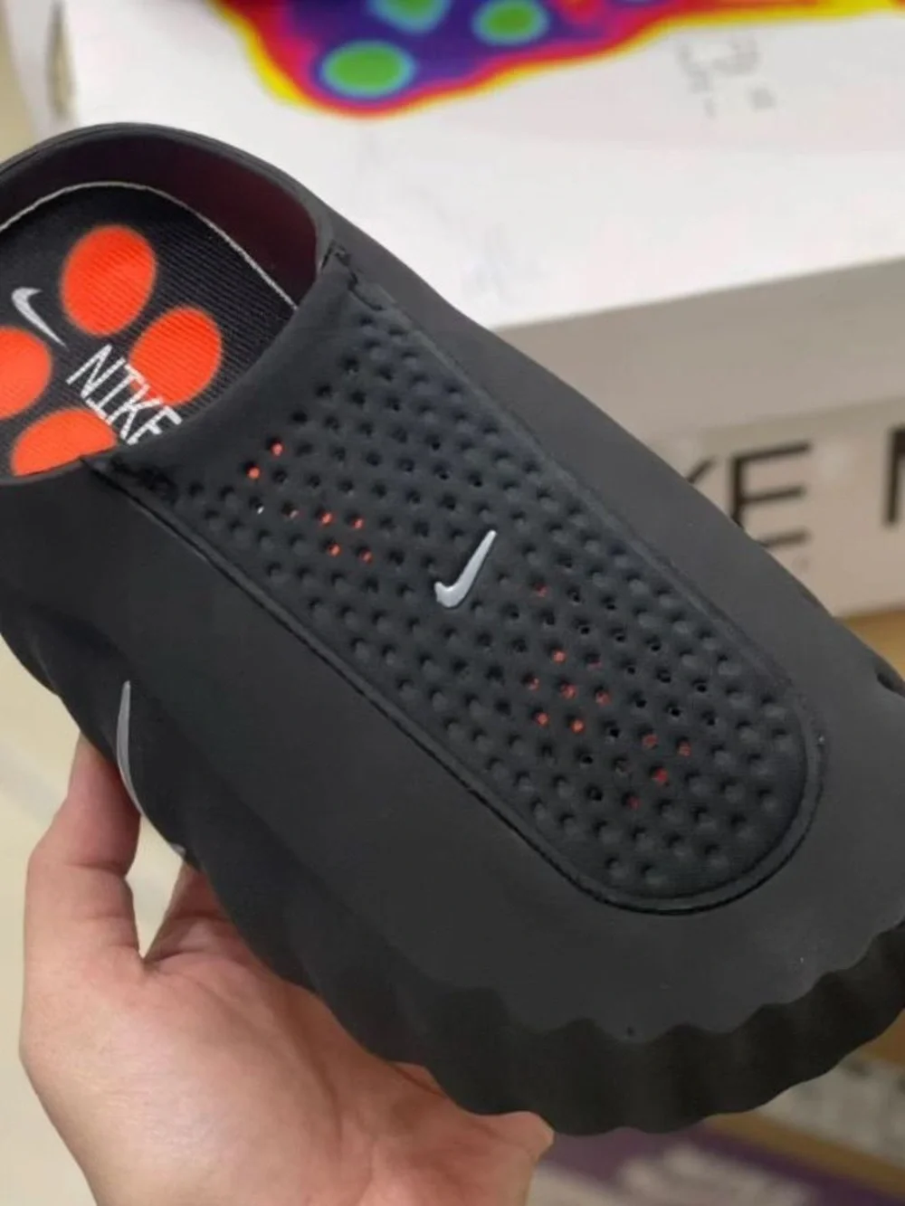 Nike Mind 001